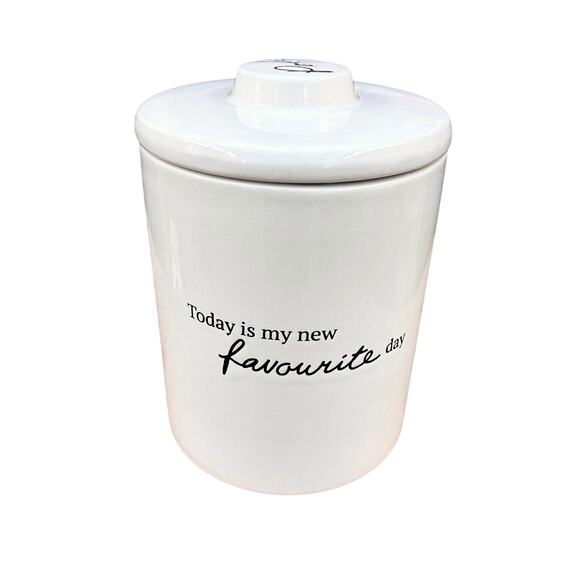 Disney Winnie the Pooh jar "Favorite Day" nursery walk Piglet storybook scene - Picture 3 of 11